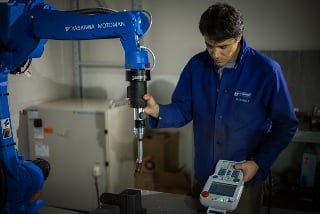 kinetiq teaching demonstration welding robot