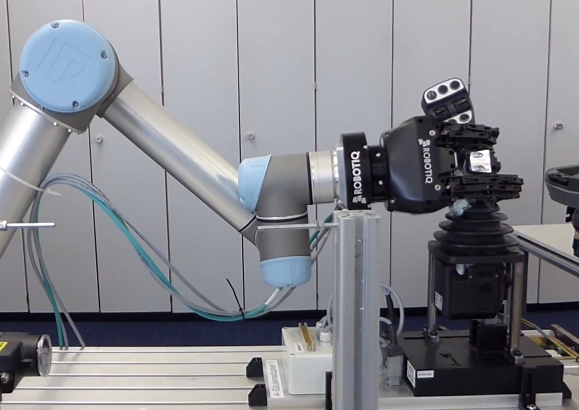 product-testing-collaborative-robots-ur