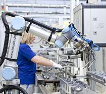 UR5-Universal-robots-volkswagen-collaborative robots