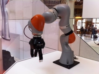 robot hand kuka light weight robot lwr
