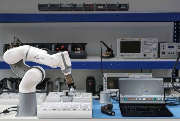 industrial-robot-cobot-eva-pick-and-place