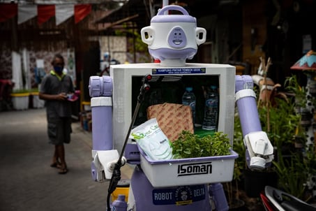 Homemade robot with a rice cooker head