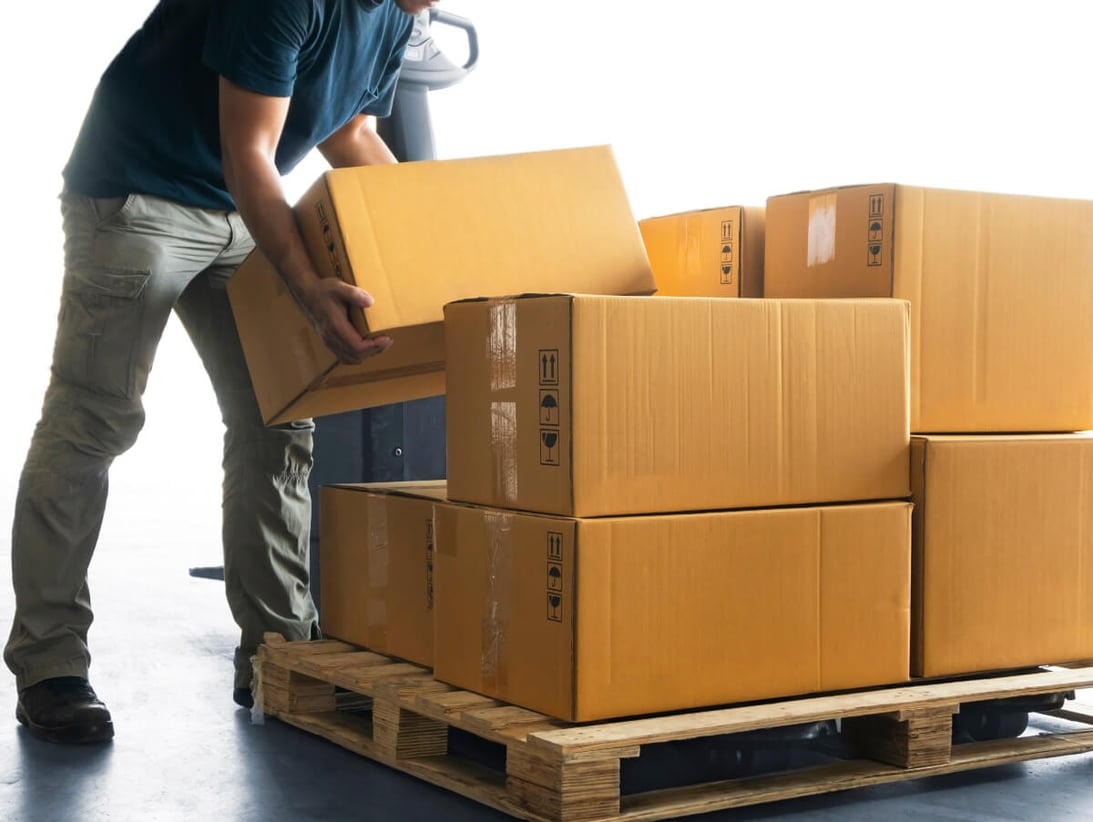 5 signs it’s time to automate your palletizing process