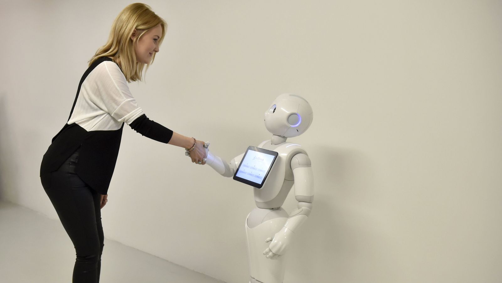 first human robot in the world