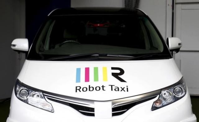 robot_taxi.jpg