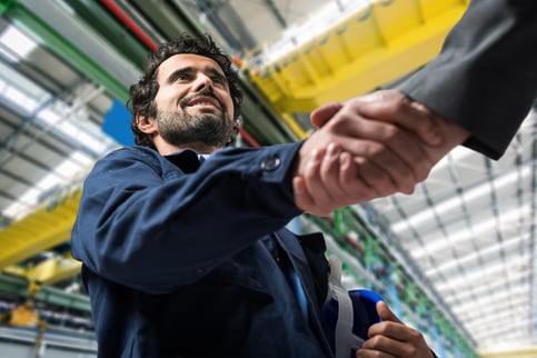 The Real Cost of High Turnover Rates in Industrial Companies: Why Automate the Palletizing Process