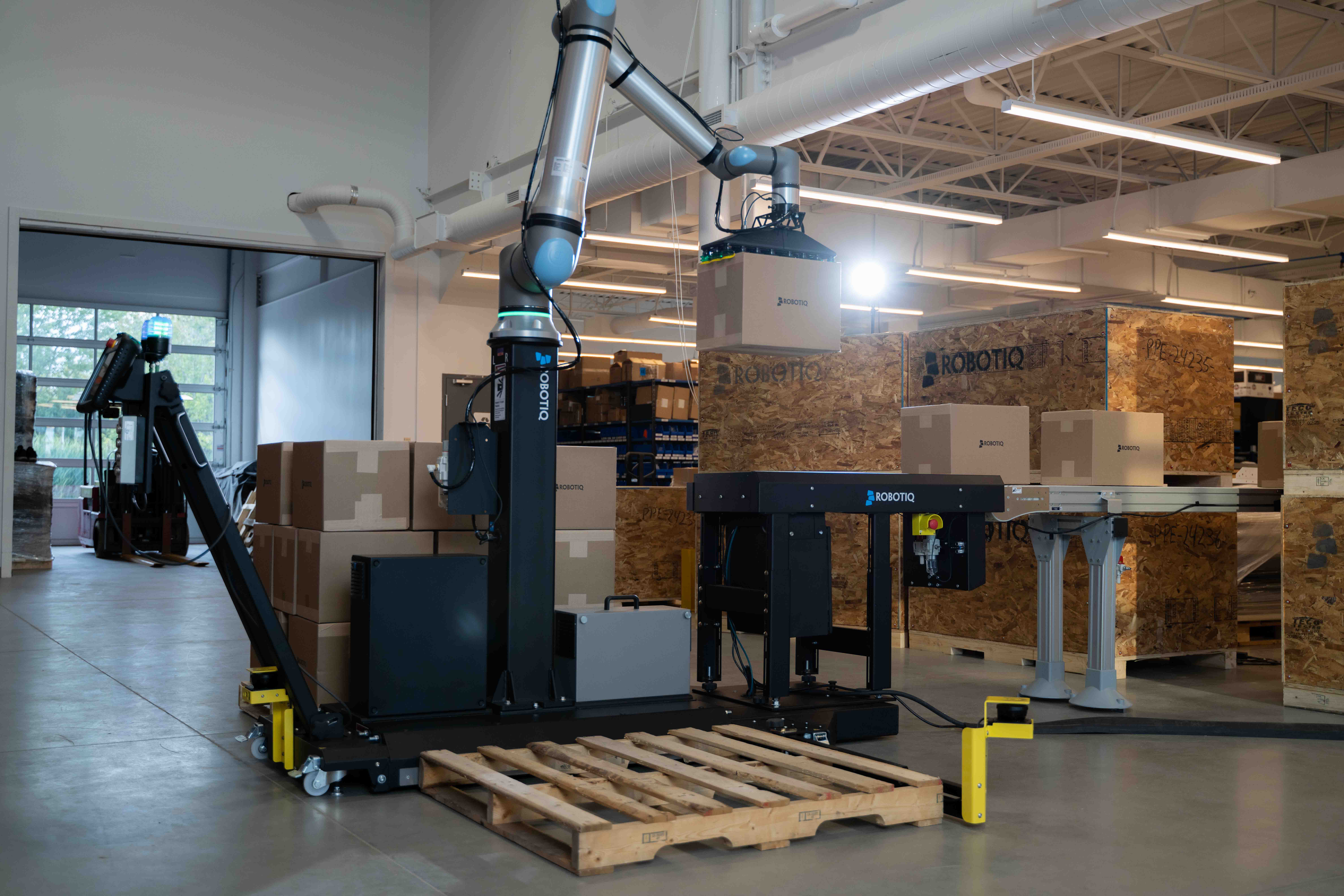 Introducing PAL Ready and PAL Series: Two Distinct Routes to Enhanced Palletizing